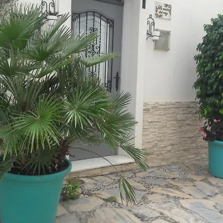Casita Del Reloj Apartment *